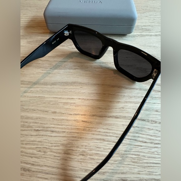 VEHLA Finn Black Smoke - Picture 5 of 6